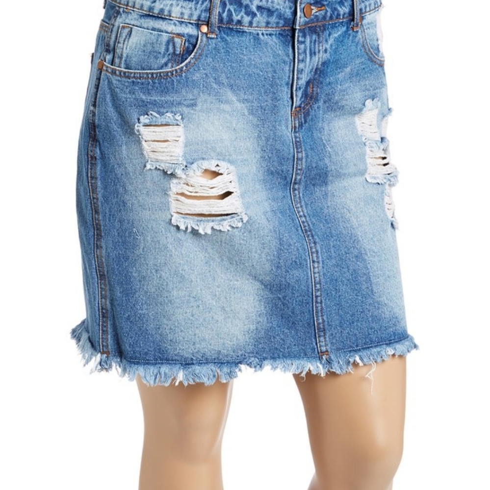 Destroyed denim skirt